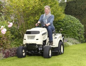 MTD Dirfect Collect Lawn Tractor